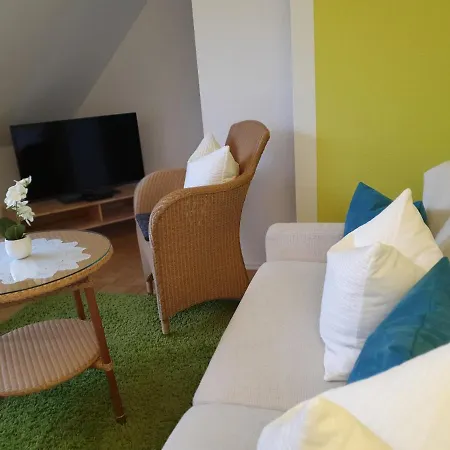 Deichhof - Ferienwohnung Gartenblick Apartament *